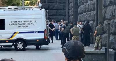 Угрожавший взорвать Кабмин мужчина был недоволен финансированием ветеранов, – прокуратура (фото)