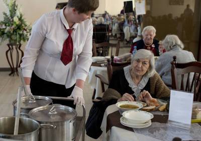 В Москве откроют социальные кухни для нуждающихся пенсионеров