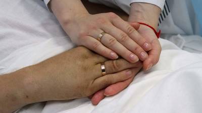 В ЗАГСе разъяснили правила регистрации брака на дому и в больнице