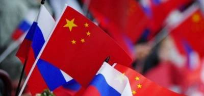 Global Times: России и Китаю необходимо объяснить США, во что не стоит вмешиваться