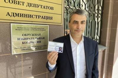 Льва Шлосберга вернули в список кандидатов в депутаты Псковской думы