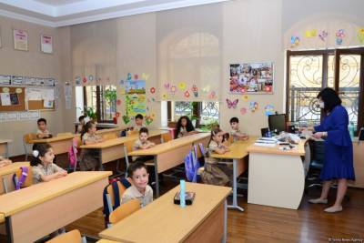 Об открытии школ в Азербайджане пока говорить рано – Минобразования