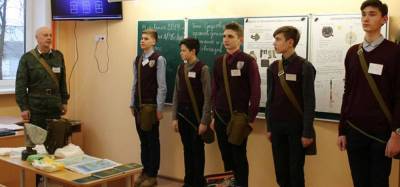 В белорусские школы вернули военруков