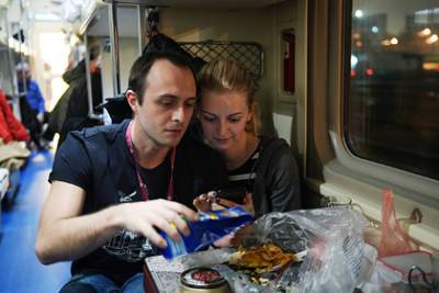 Россияне рассказали о любимых перекусах во время путешествия на поезде