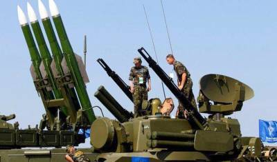 Блеф генерала: украинские «Слуги народа» захотели свою атомную бомбу