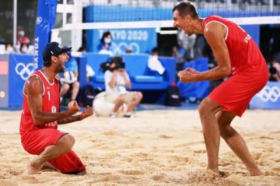 Россияне вышли в полуфинал олимпийского турнира по пляжному волейболу