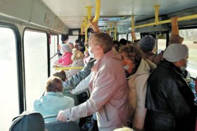 Власти Петербурга проверяют отказ водителя маршрутки везти пассажира с ДЦП