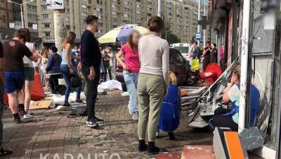 В Калининграде автомобиль вылетел на тротуар, погибла пенсионерка