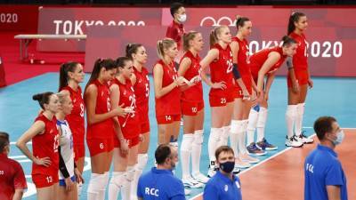 Тренер женской сборной России по волейболу прокомментировал поражение от бразильянок