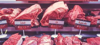 Эксперт допускает появление в России налога на мясо