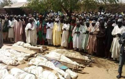 В Нигерии вооруженные люди убили десятки человек - СМИ