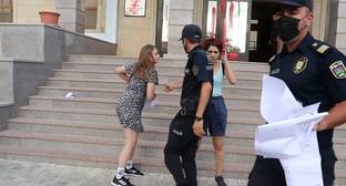 Азербайджанские феминистки обвинили власти в смерти жертвы домашнего насилия