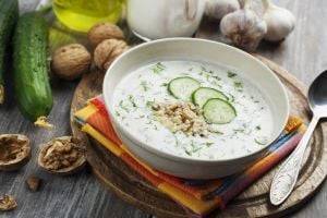 Рецепт приготовления холодного болгарского супа "таратор"