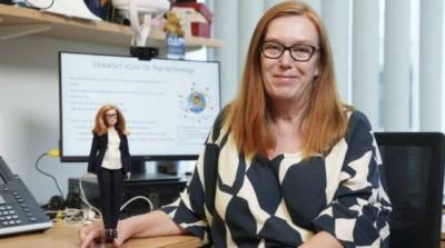 В честь разработчика вакцины от коронавируса создали куклу Барби (ВИДЕО)
