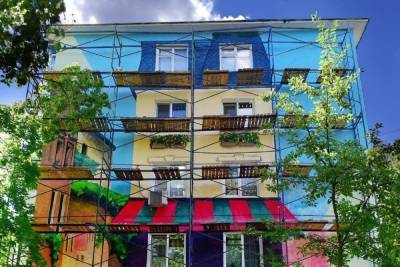 В Белгороде разрисуют дом на Железнякова