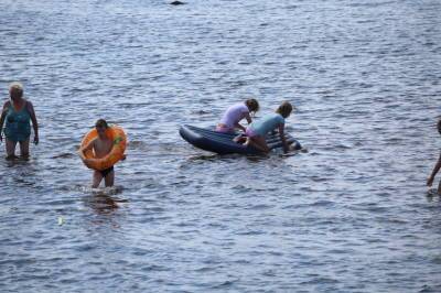 Температура воды в Неве опустилась ниже 20 градусов