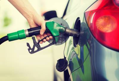 Цены на бензин растут на фоне нулевой инфляции