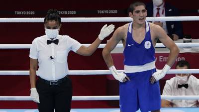 Батыргазиев выиграл золото в боксерском турнире Олимпиады