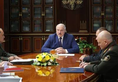 Лукашенко: Ни одна нога с юга или запада на территорию Белоруссии больше не ступит