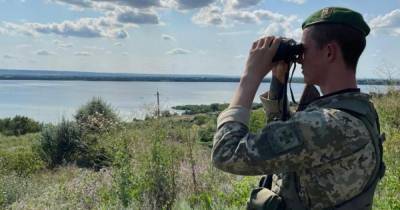 В Одесской области пограничники спасли рыбака, лодку которого сносило в сторону Молдовы