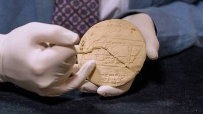 Видео из Сети. Вавилонская глиняная табличка содержит древнейший пример применения прикладной геометрии