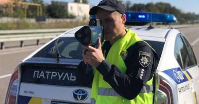 Патрульные не имеют права с рук измерять скорость движения прибором TruCAM, – суд - focus.ua - Украина