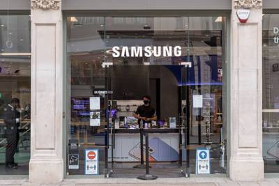 Samsung Galaxy S21 провалился в продаже