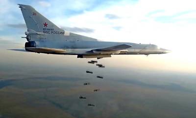 Российские дальние бомбардировщики Ту-22М3 задействуют в учениях рядом с афганской границей