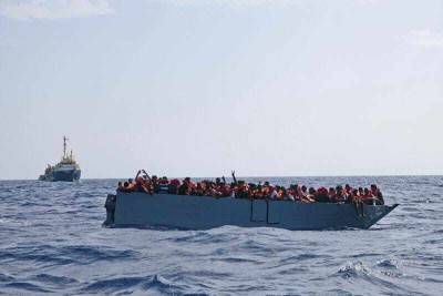 Италия просит ЕС помочь справиться с потоком беженцев