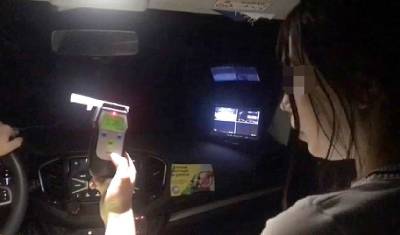 Пьяная девушка на машине без номеров и без прав остановлена вечером у Нижней Тавды