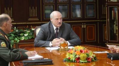 “Закройте каждый метр границы”: Лукашенко отдал силовикам жесткий приказ