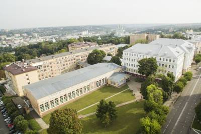 Четверо студентов Смоленского госуниверситета получат правительственные стипендии
