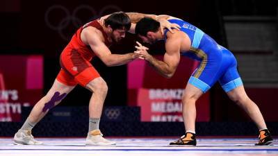 Борец Найфонов стал бронзовым призёром Игр в Токио в весе до 86 кг