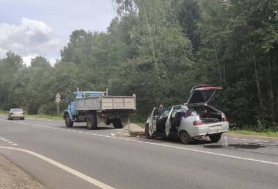 Двоих детей доставили в больницу после ДТП под Конаково в Тверской области