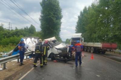 В Твери ищут свидетелей аварии с грузовиком и фурой