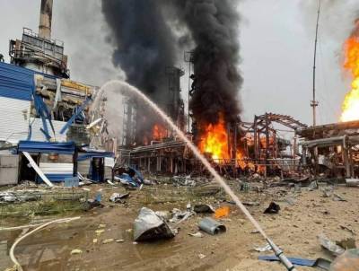 У «Газпрома» из-за пожара на заводе встали крупнейшие предприятия по переработке газа