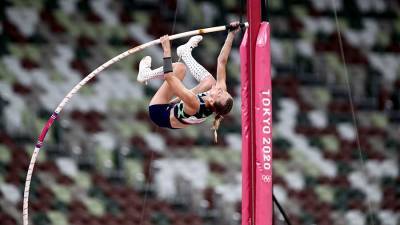 Российская прыгунья с шестом Сидорова гарантировала себе медаль ОИ
