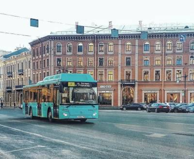В Петербурге общественный транспорт переведут на «зеленое» топливо