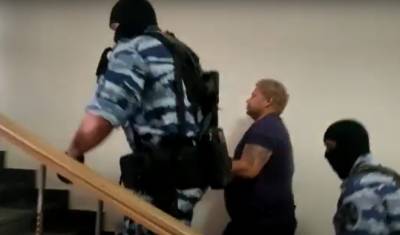 Задержанного в Ялте Руслана Гилязова доставили в МВД Башкирии
