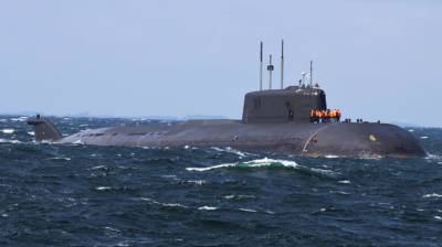 «Драматическое сопровождение»: атомная подводная лодка РФ потеряла ход у берегов Дании (фото)