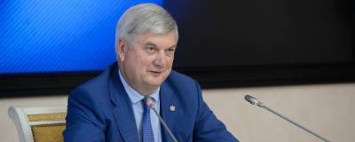 Губернатор Воронежской области вручил награды в честь Дня строителя