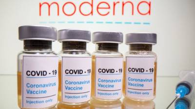 Вакцина Moderna сохранила эффективность 93% через полгода после прививки