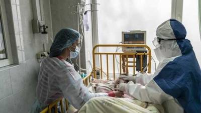 За летние месяцы от коронавируса в Украине умирали только невакцинированные люди