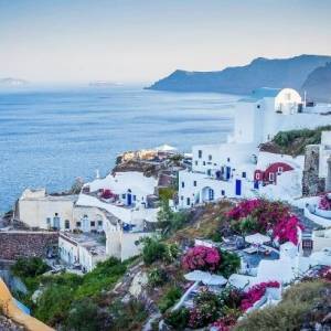 В Греции введут ночной комендантский час и запретят музыку на двух популярных островах