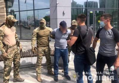 В Киеве задержали иностранца, который вербовал украинок работать проститутками в Греции