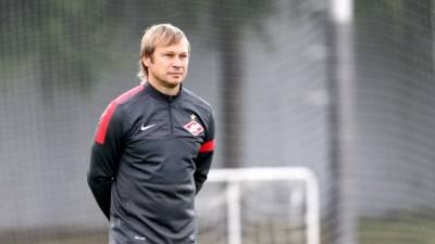 В «Спартаке» подтвердили, что спортивный директор клуба Попов оставил свою должность