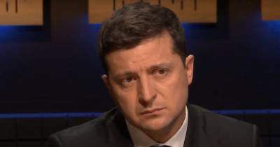 Зеленский назвал "рабством" привлечение жителей Донбасса к выборам в Госдуму РФ (видео)