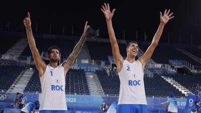 Первопроходцы: пляжные волейболисты Красильников и Стояновский вышли в финал Олимпиады