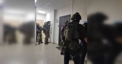 Харьковский "Нацкорпус" едет в Киев поддержать задержанных. СБУ выставляет блокпосты