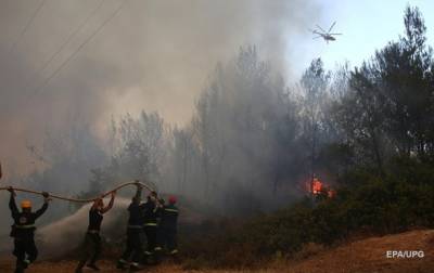 Украина направит в Грецию сотню пожарных